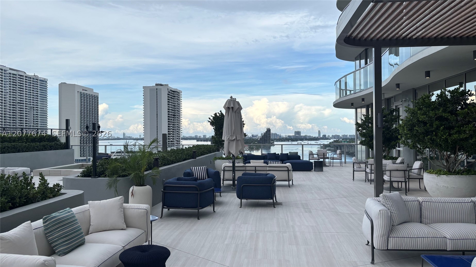 1400 Biscayne Blvd #2106 Miami, FL 33132