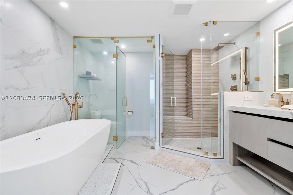 6899 Collins Ave #1008 Miami Beach, FL 33141
