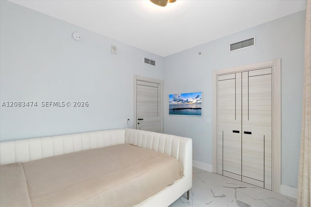 6899 Collins Ave #1008 Miami Beach, FL 33141