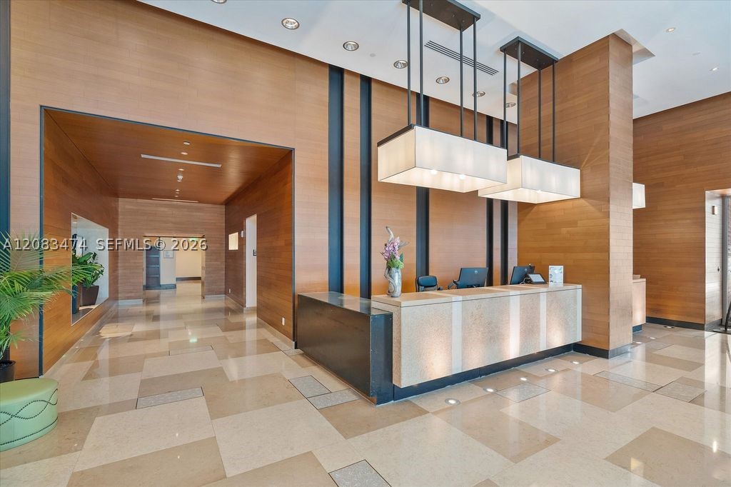 6899 Collins Ave #1008 Miami Beach, FL 33141
