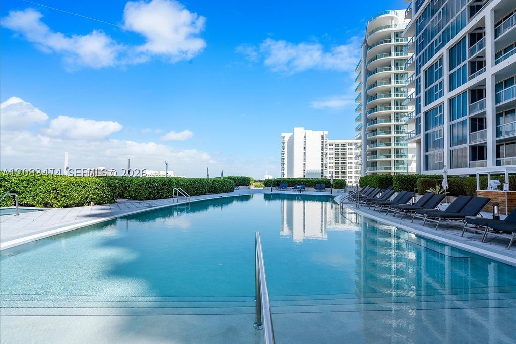 6899 Collins Ave #1008 Miami Beach, FL 33141