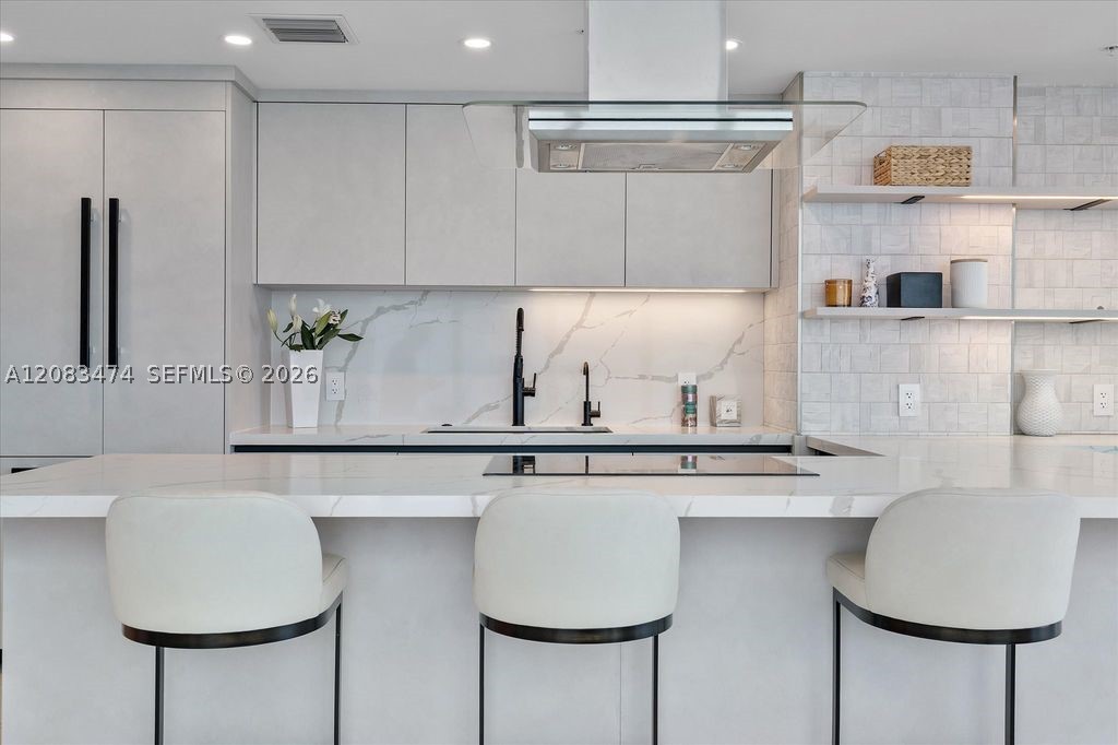 6899 Collins Ave #1008 Miami Beach, FL 33141