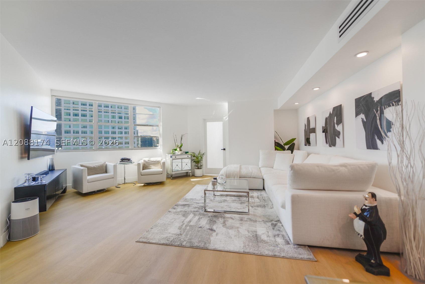 801 Brickell Bay Dr #1962