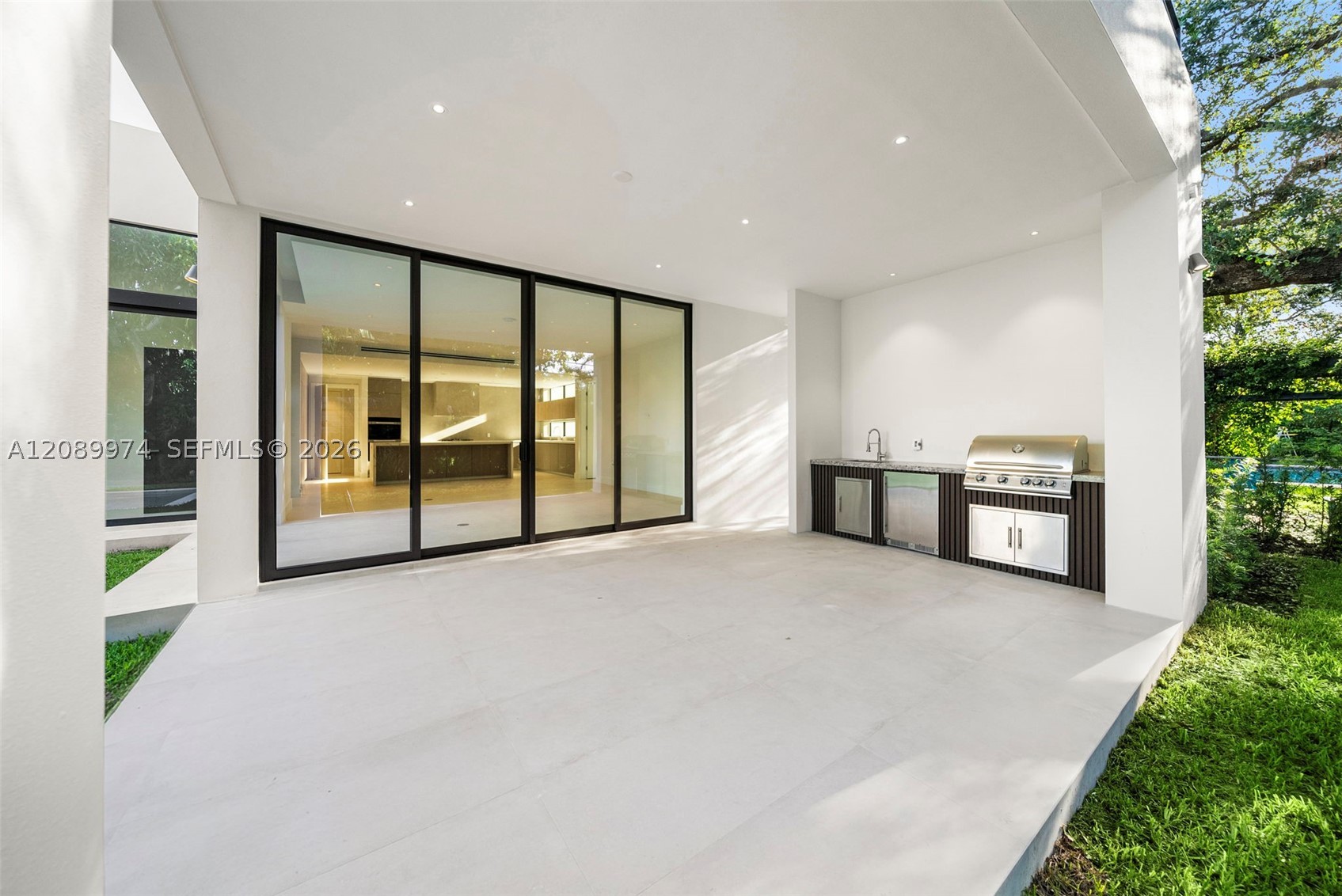 5921 SW 84th St South Miami, FL 33143