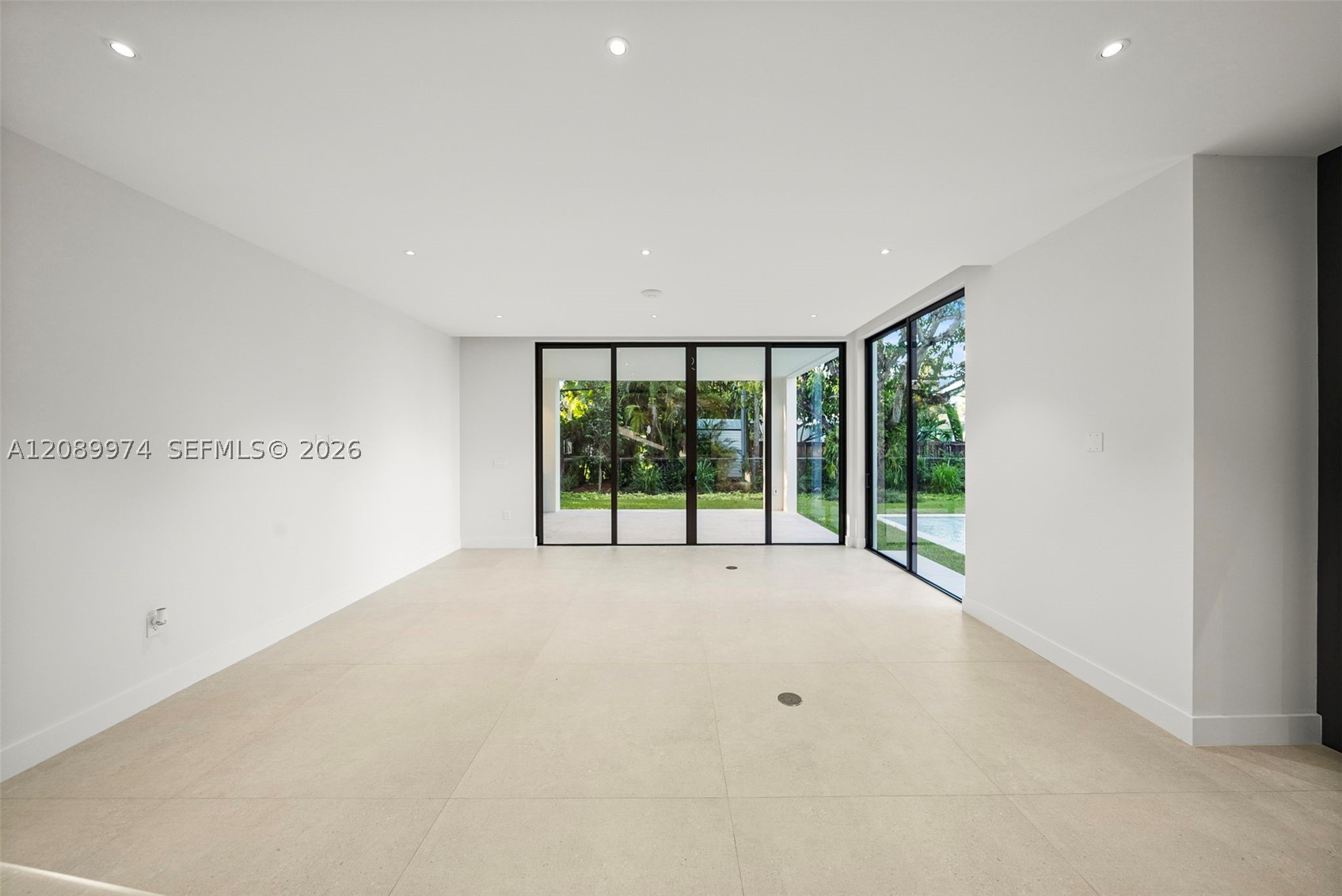 5921 SW 84th St South Miami, FL 33143