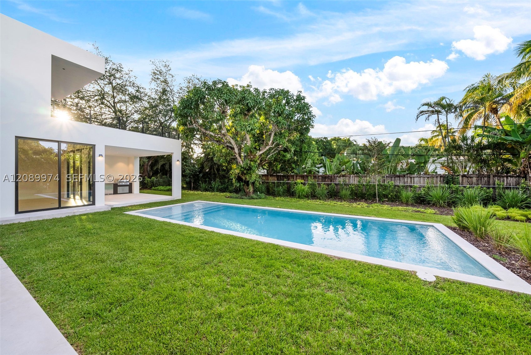 5921 SW 84th St South Miami, FL 33143