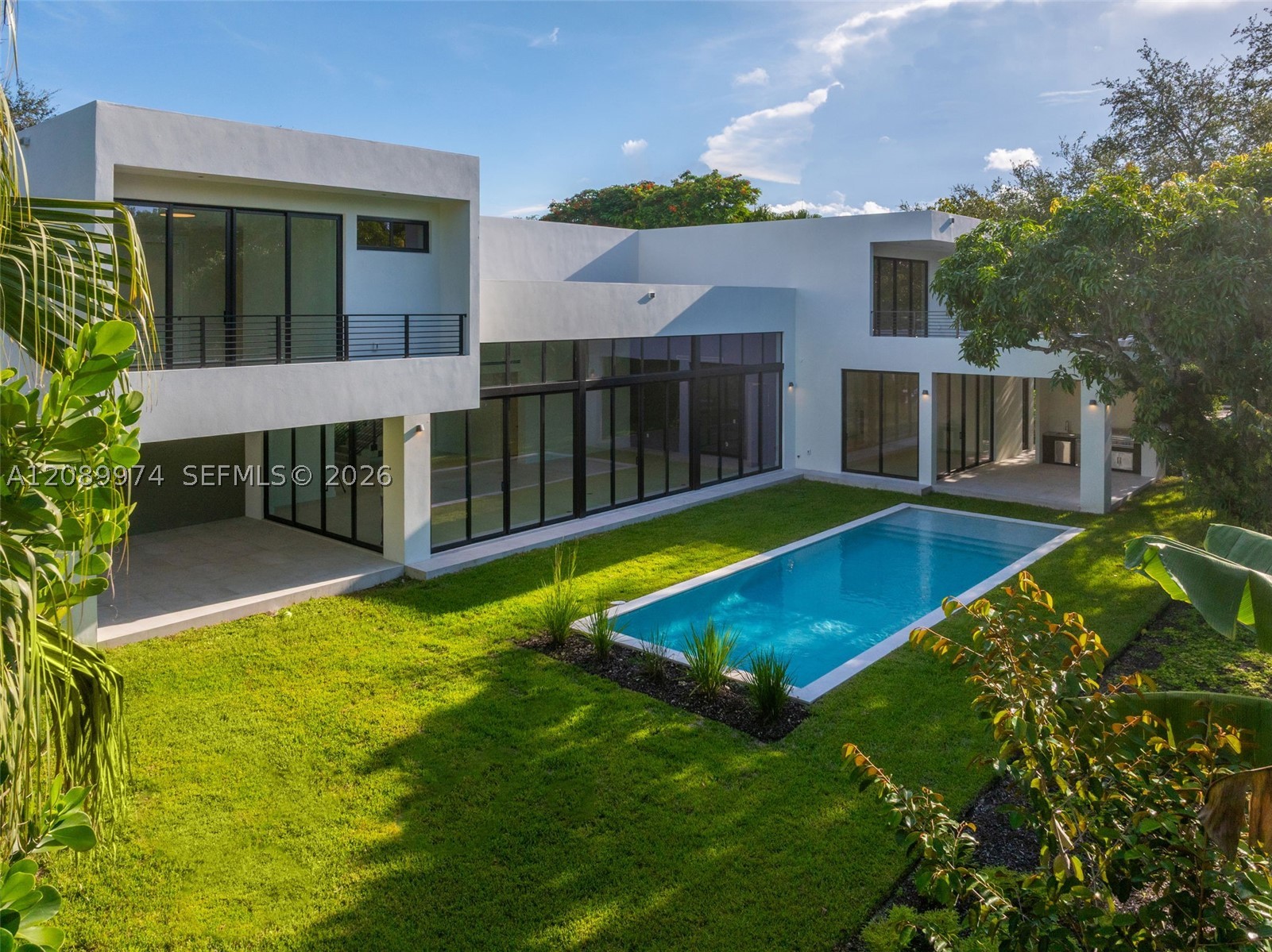 5921 SW 84th St South Miami, FL 33143