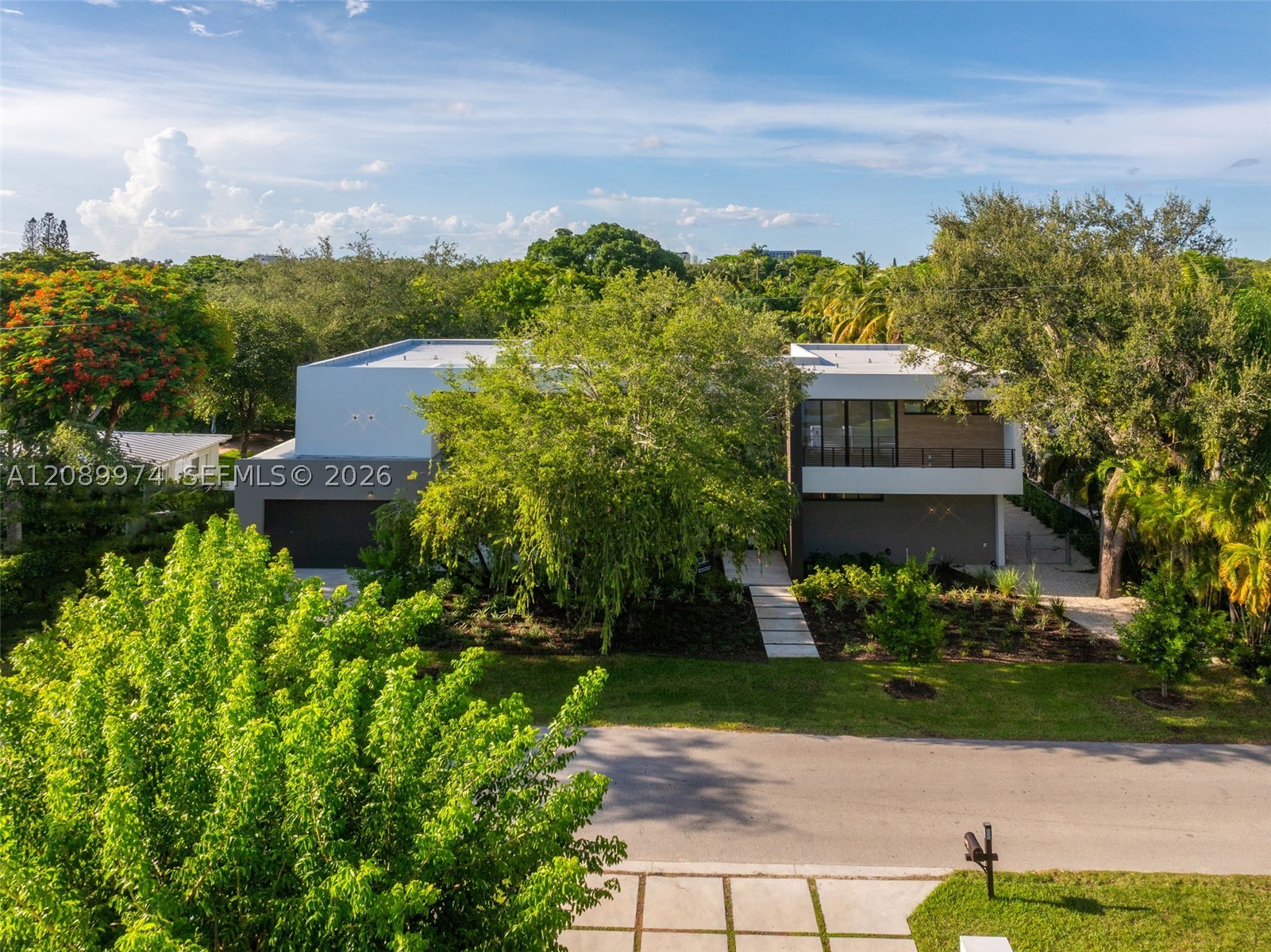 5921 SW 84th St South Miami, FL 33143