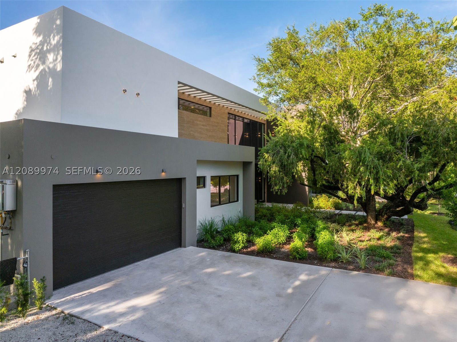 5921 SW 84th St South Miami, FL 33143