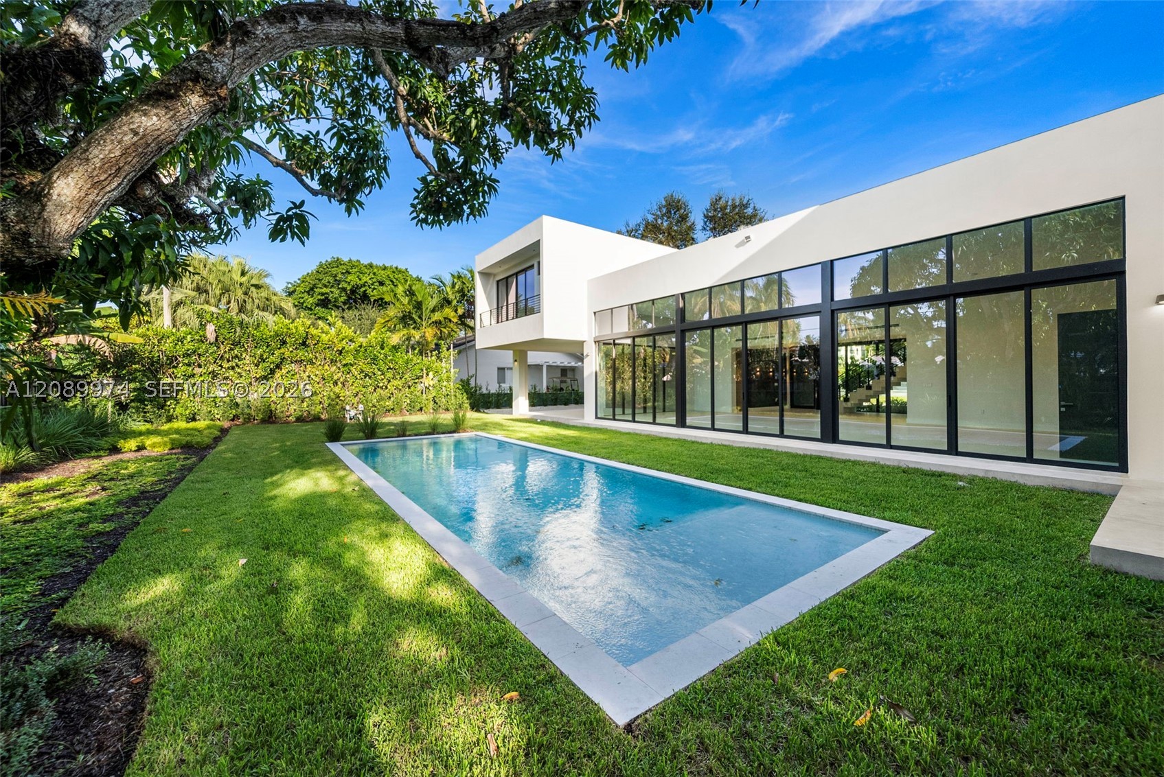 5921 SW 84th St South Miami, FL 33143