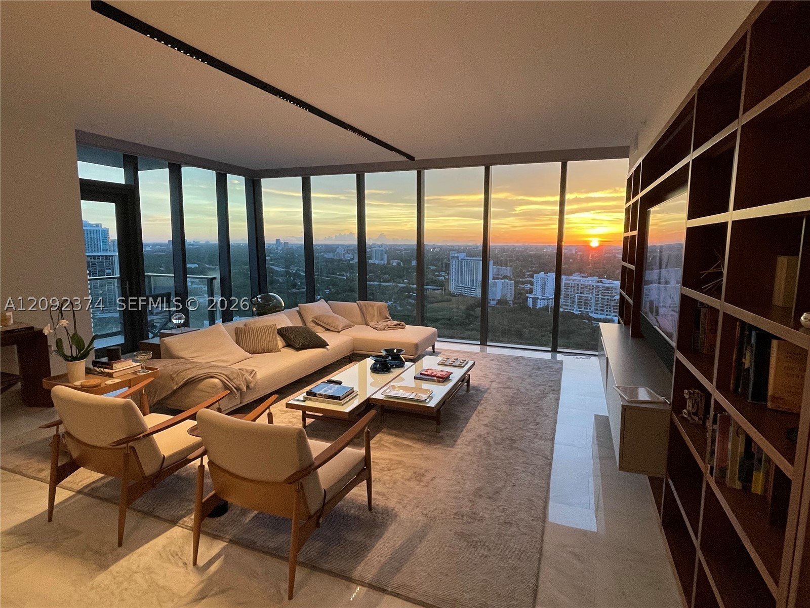 1451 Brickell Ave #2803