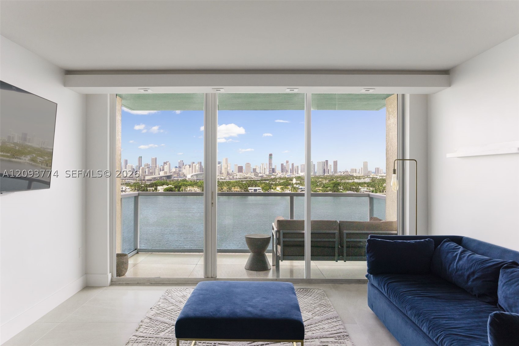 650 West Ave #1503