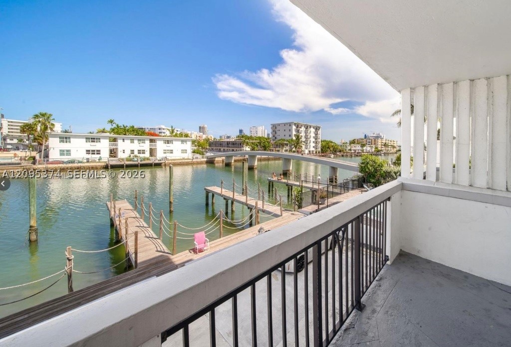 8101 Crespi Blvd #402