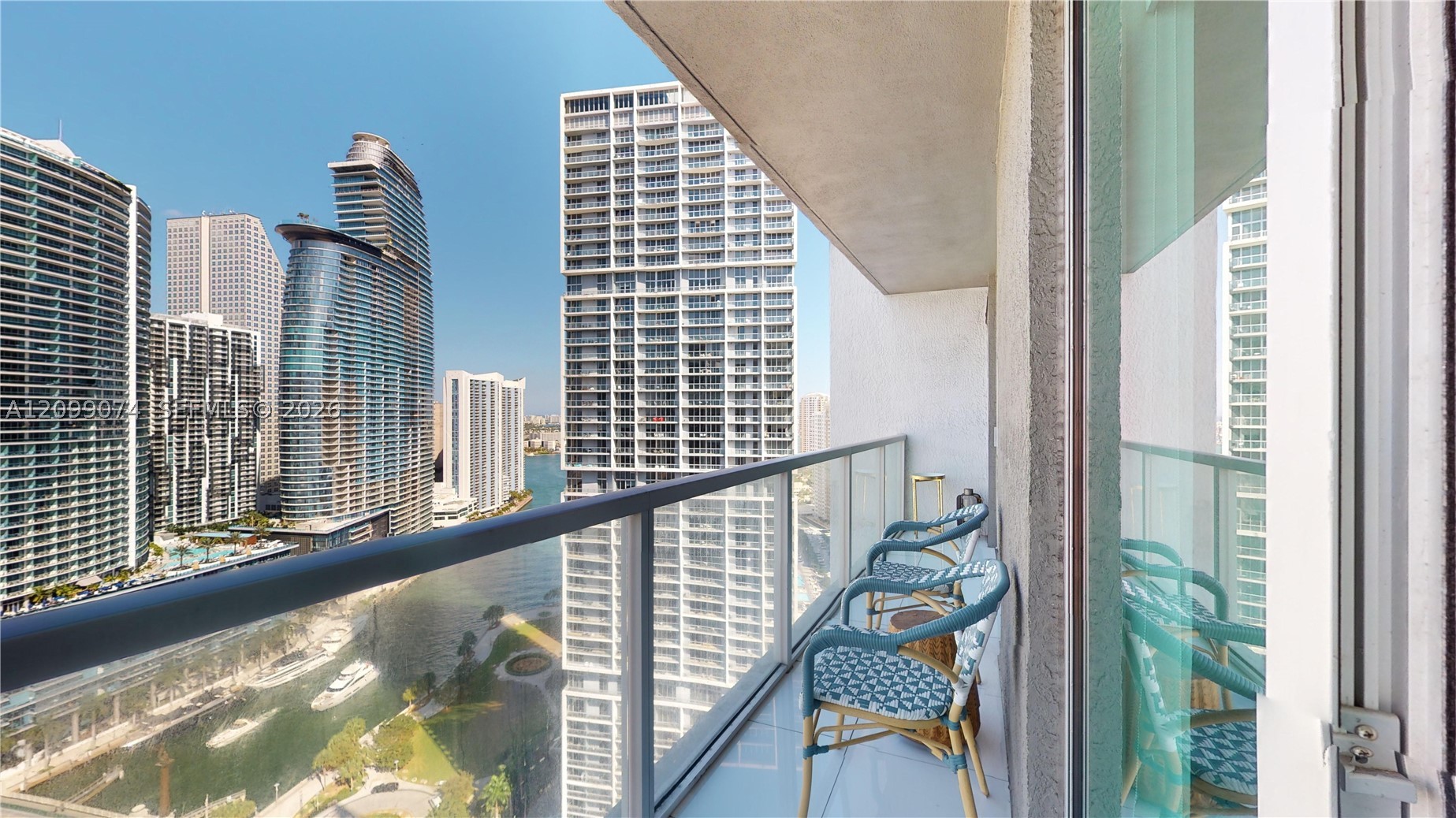 image 500 Brickell East29