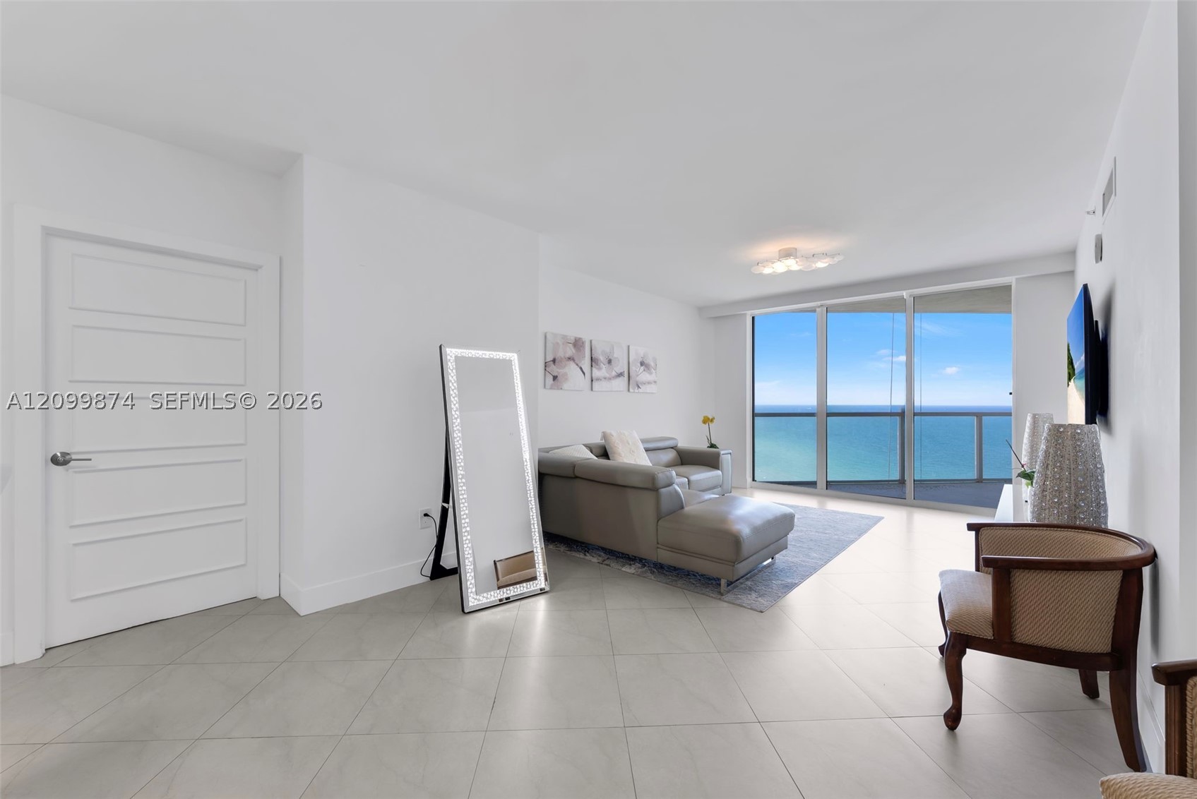 16699 Collins Ave #2904