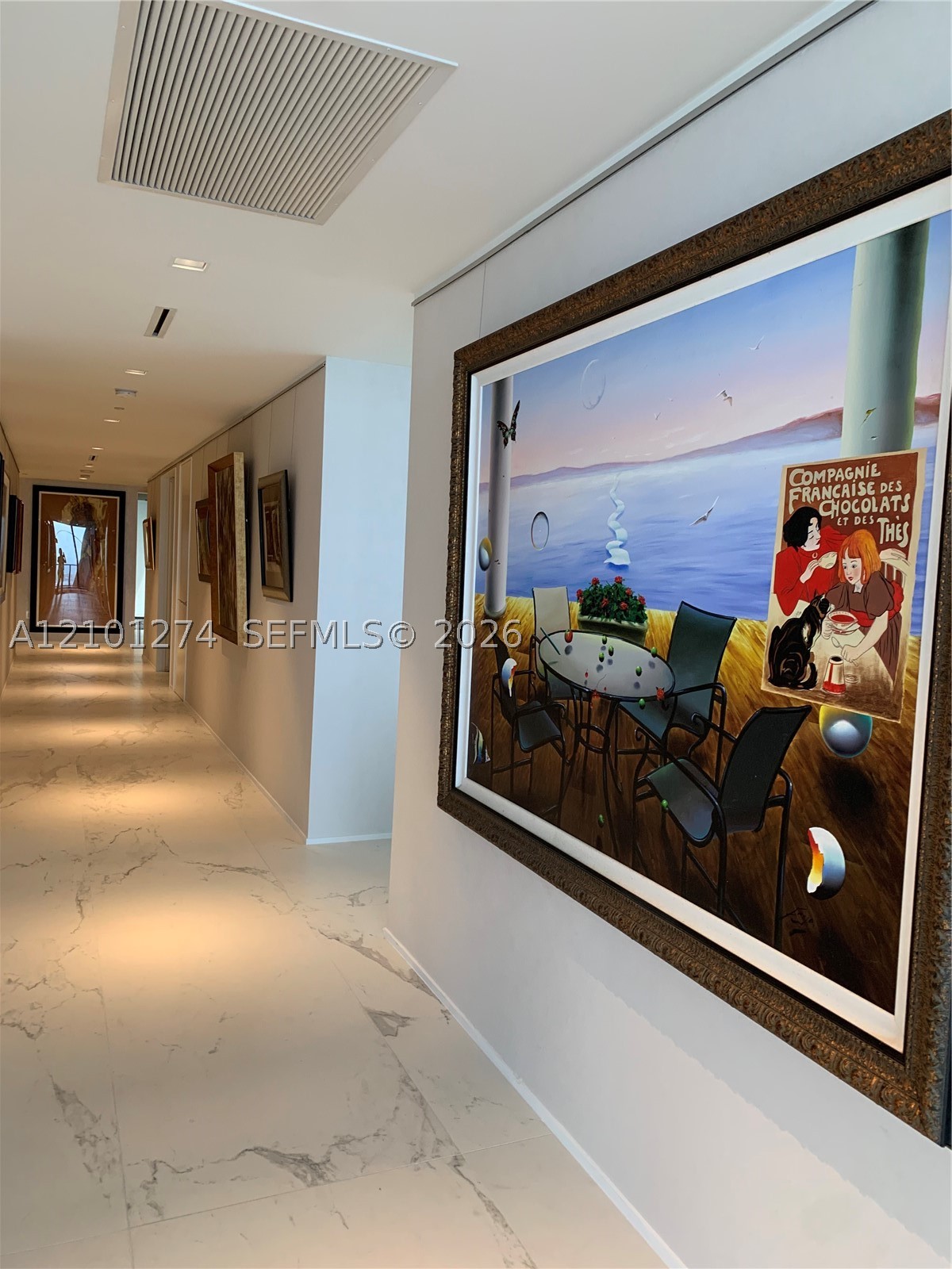 image One Thousand Museum (1000 Museum)10