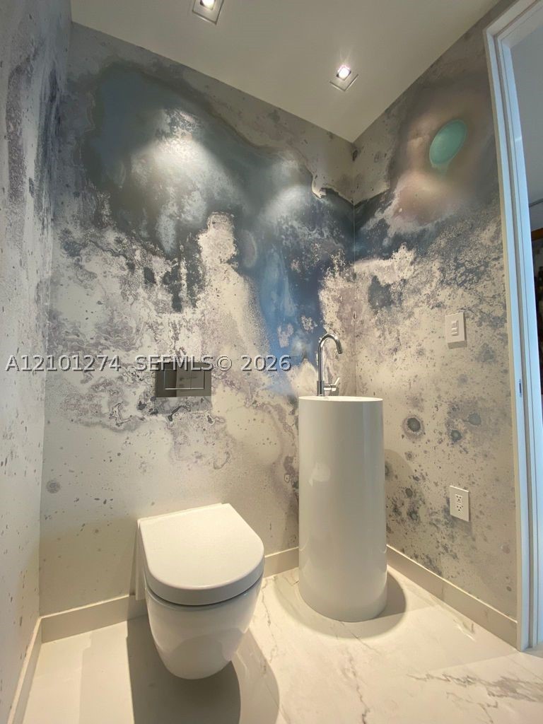 image One Thousand Museum (1000 Museum)19
