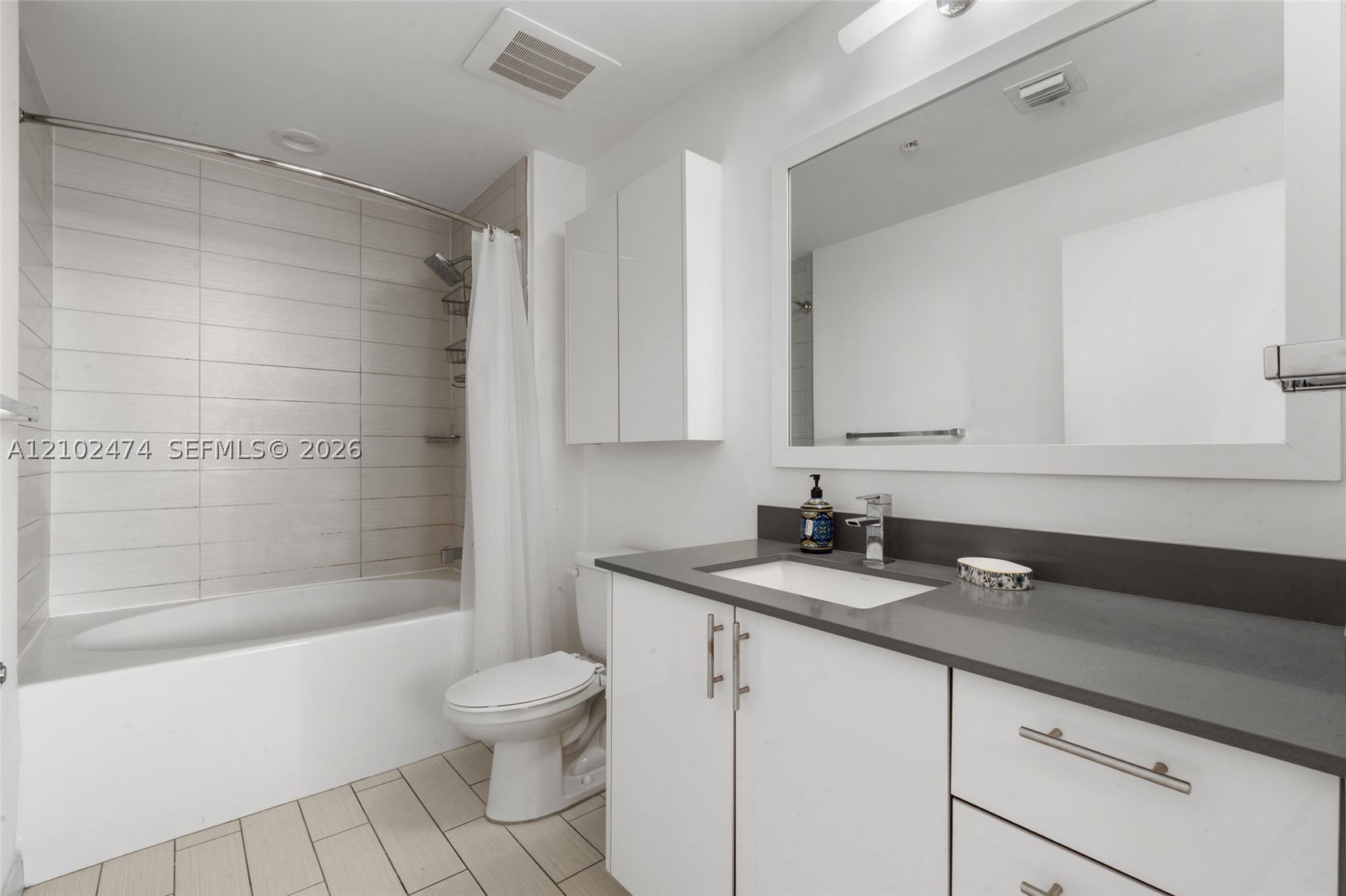 image Nine at Mary Brickell Village11