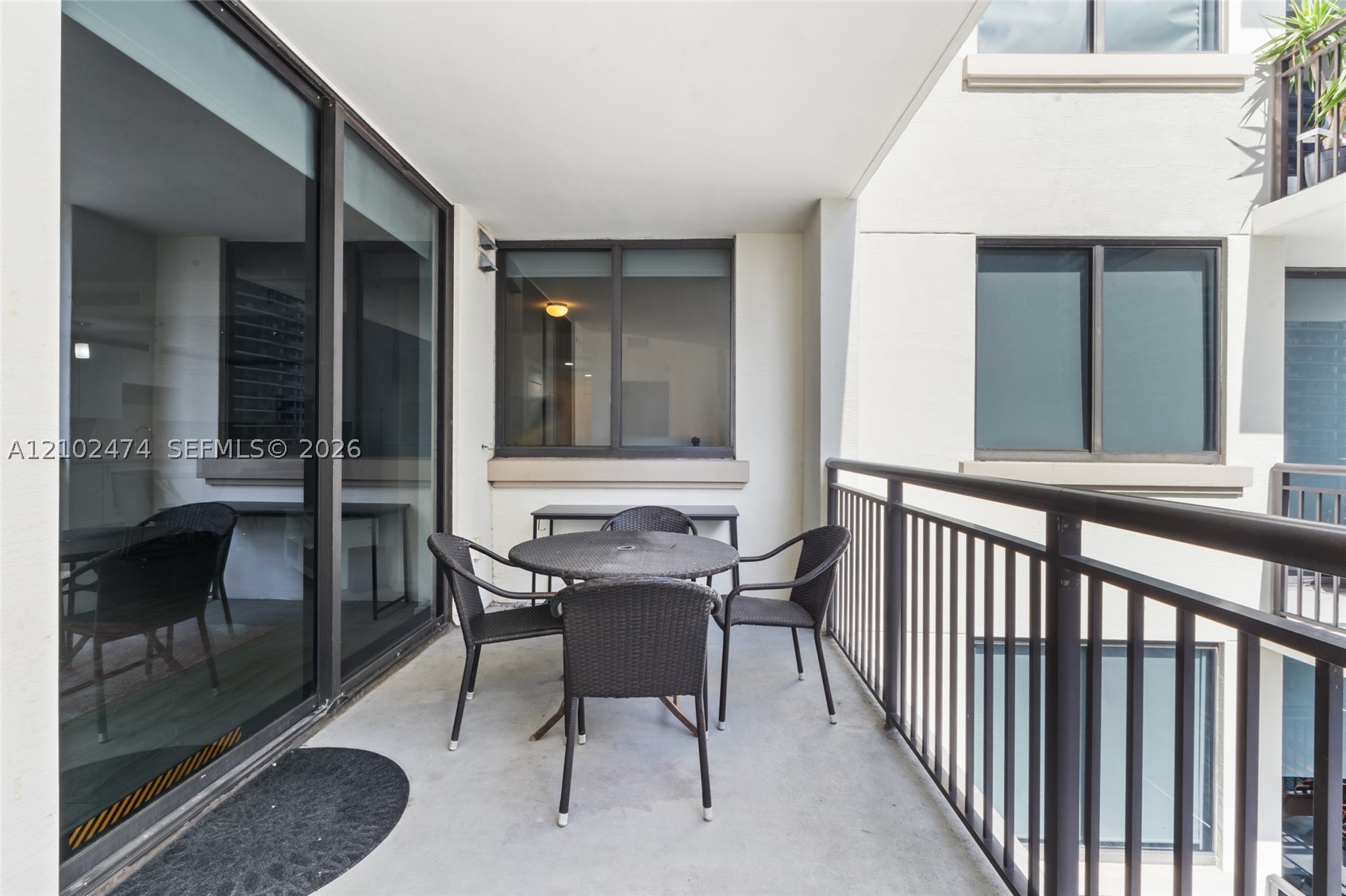 image Nine at Mary Brickell Village15