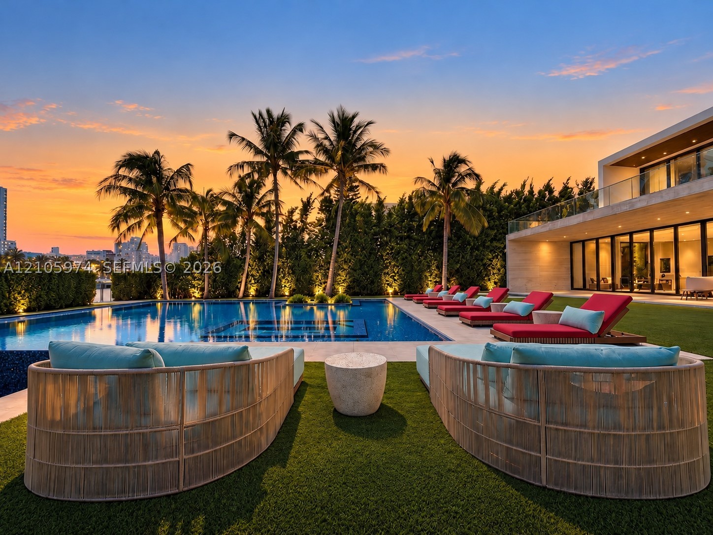 4395 Pine Tree Dr Miami Beach, FL 33140