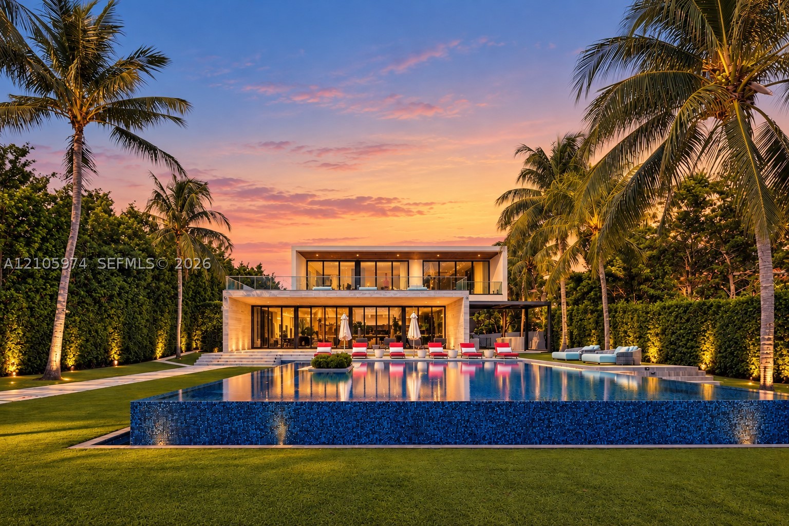 4395 Pine Tree Dr Miami Beach, FL 33140