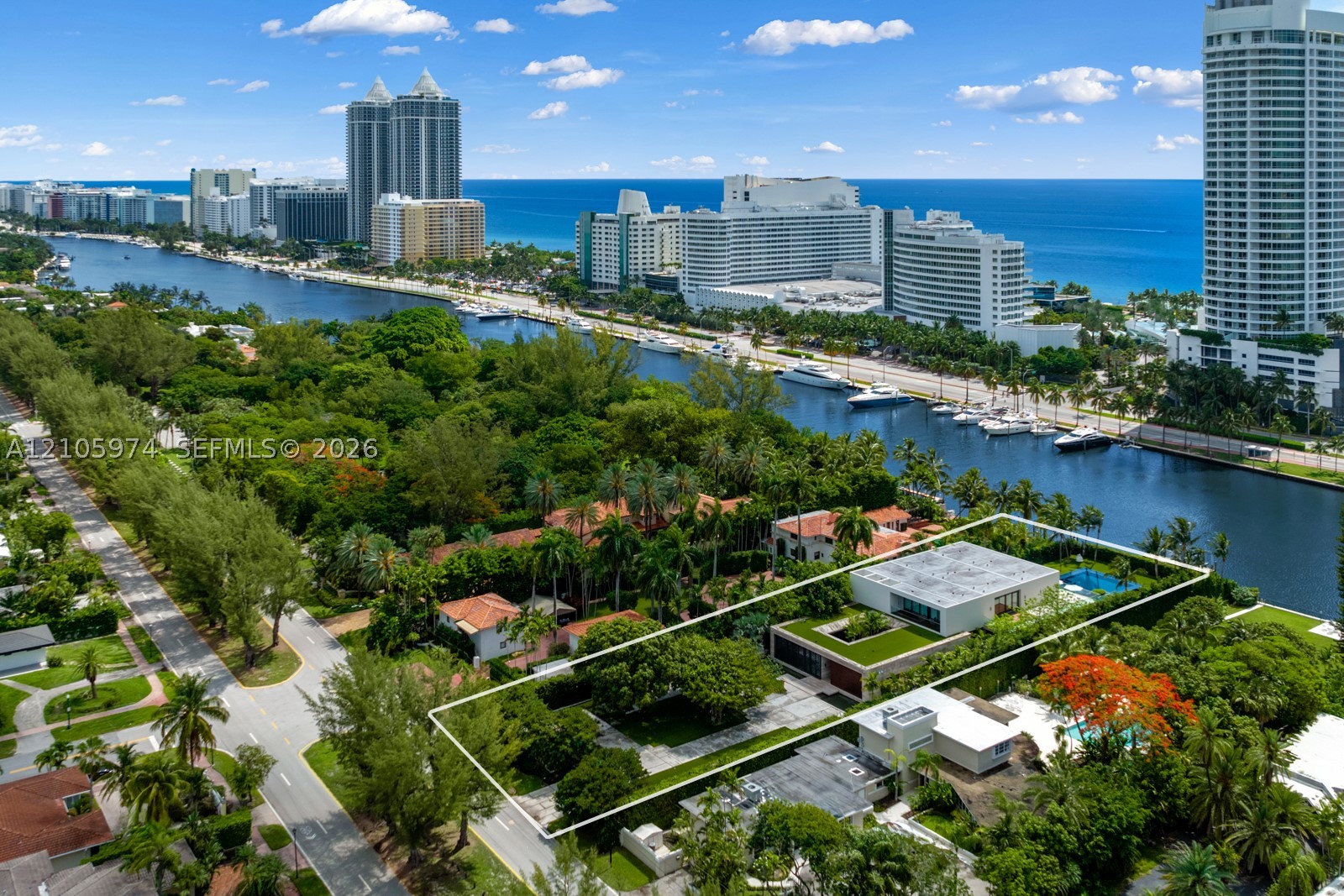 4395 Pine Tree Dr Miami Beach, FL 33140