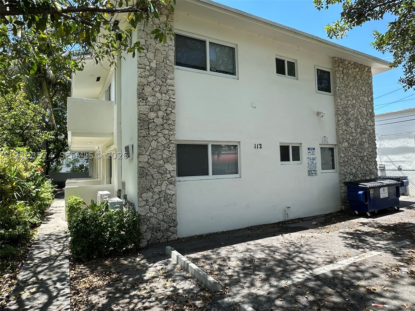 112 SW 11th Ave