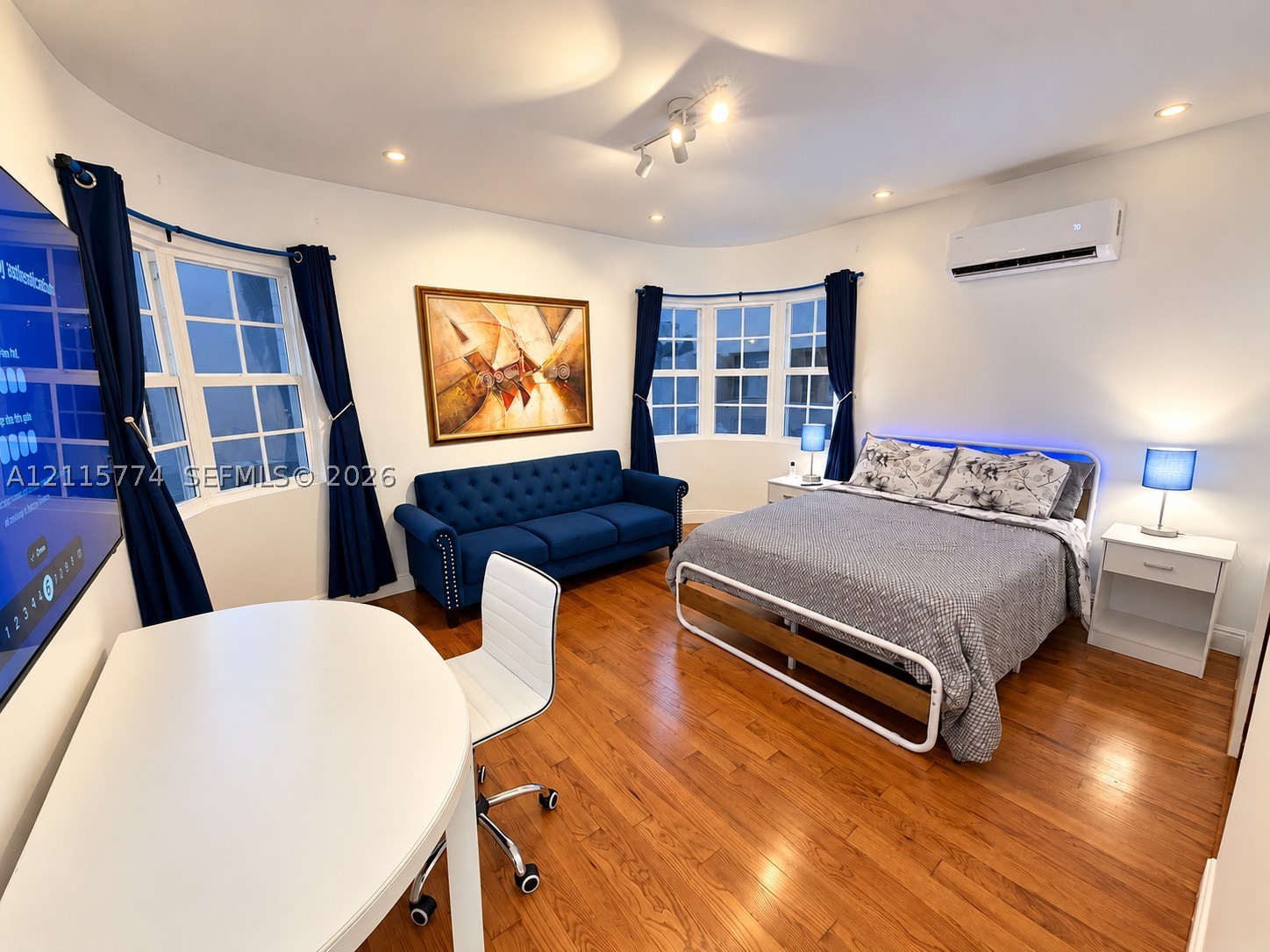 1455 Michigan Ave #19A