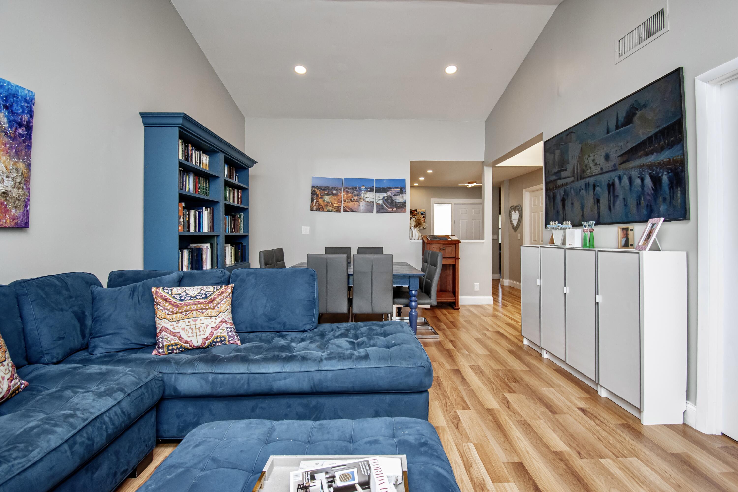 22163 Thomas Boca Raton, FL 33433