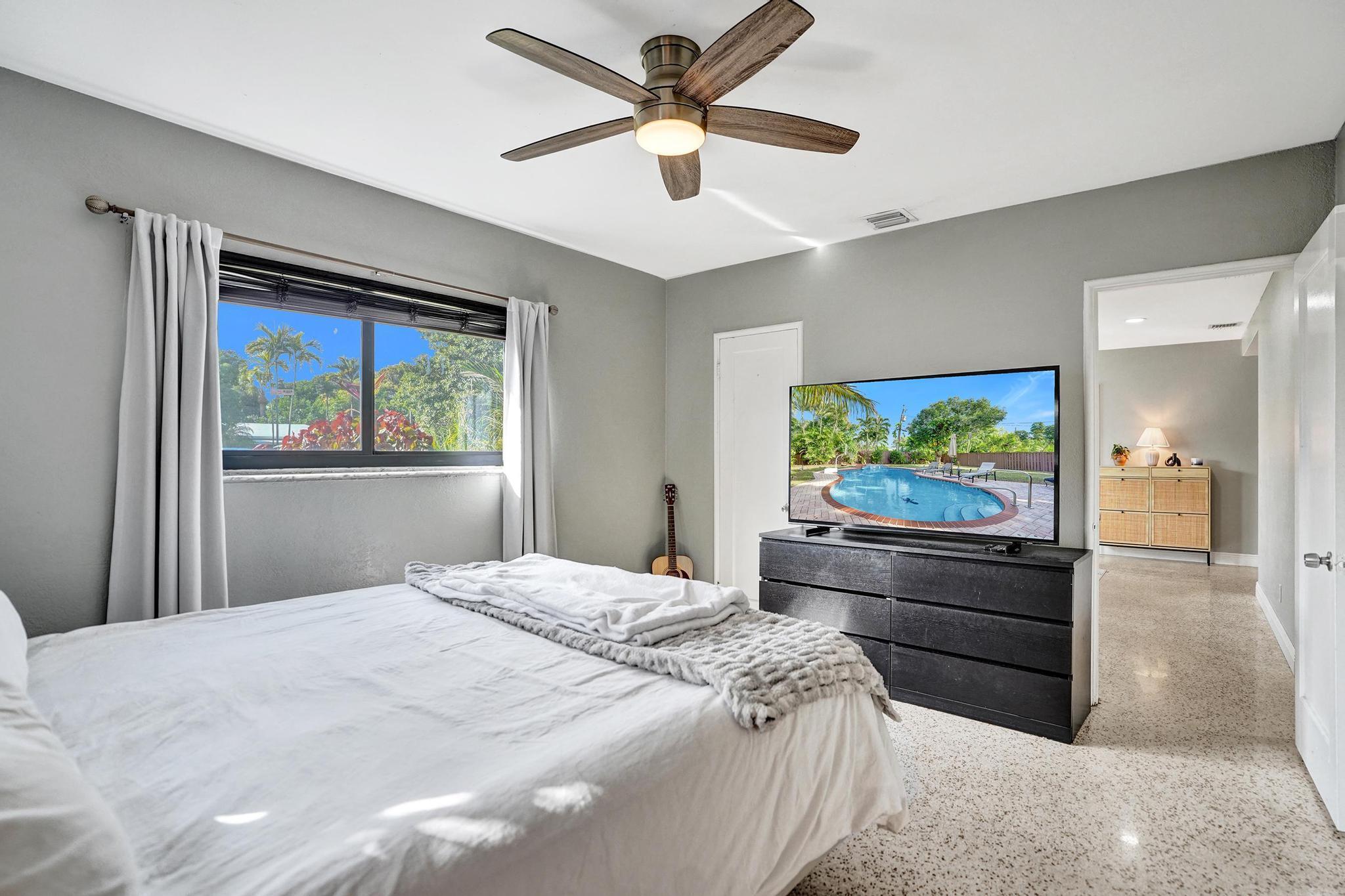 1728 NE 17th Fort Lauderdale, FL 33305