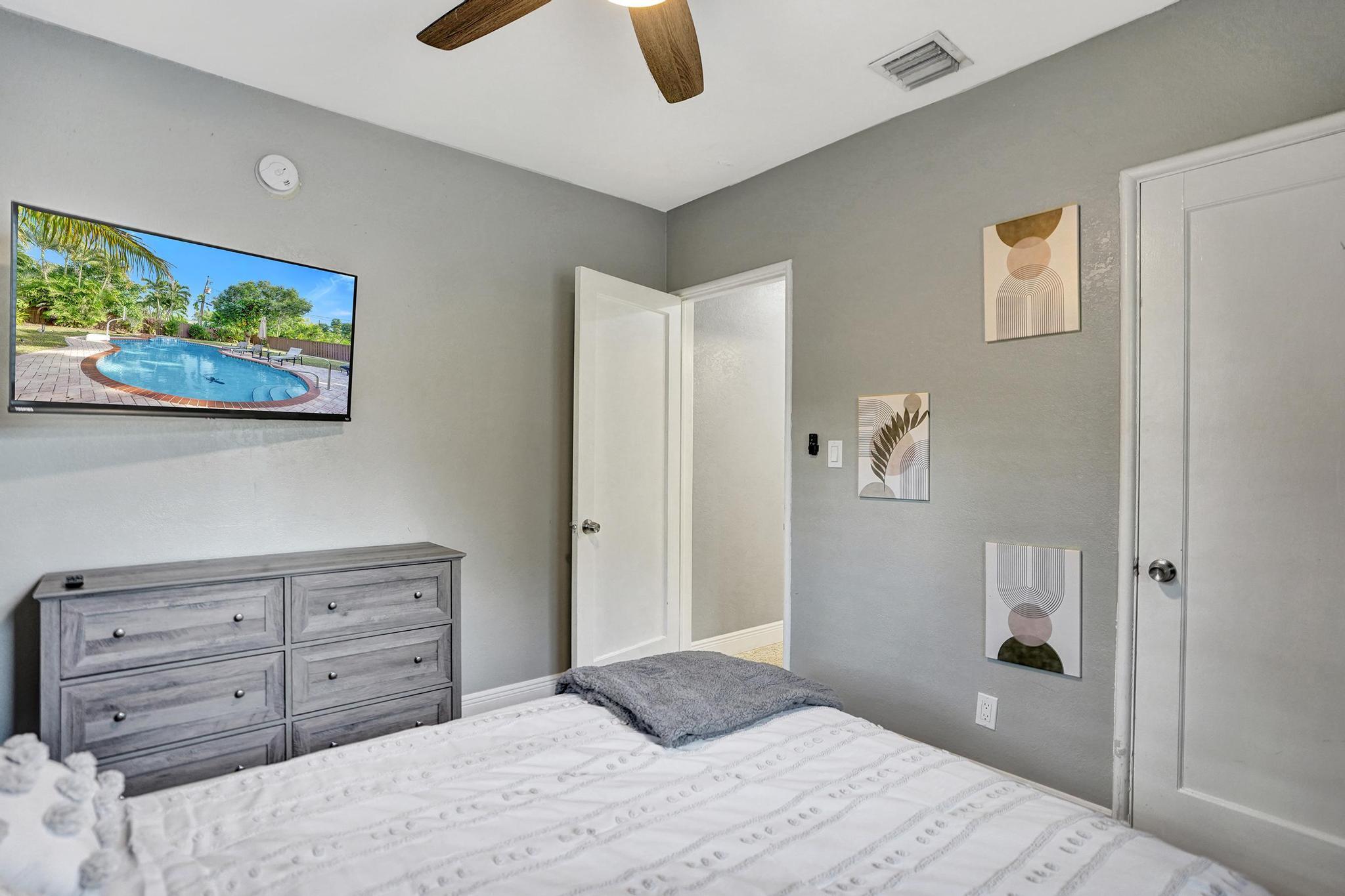 1728 NE 17th Fort Lauderdale, FL 33305