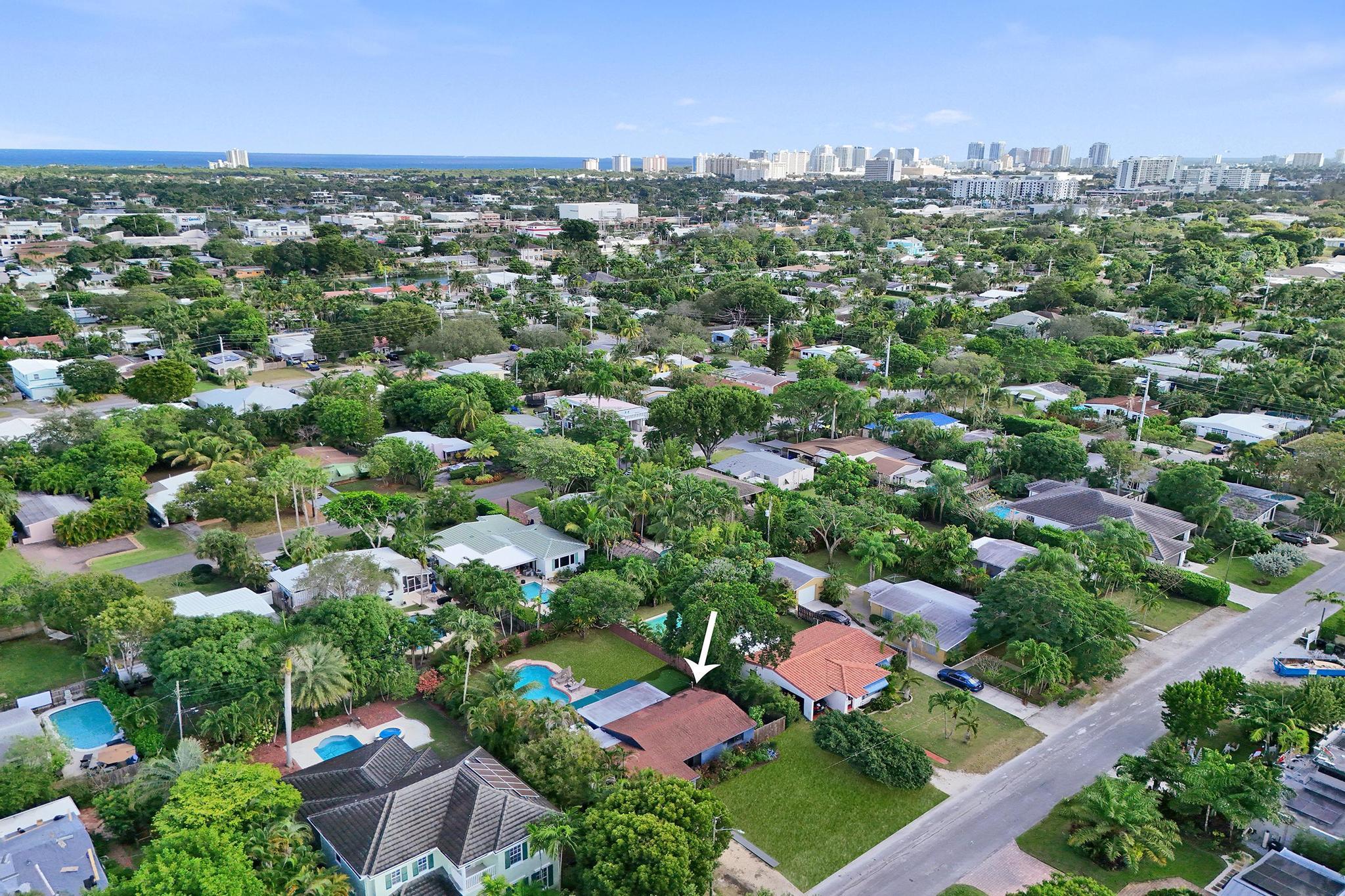 1728 NE 17th Fort Lauderdale, FL 33305