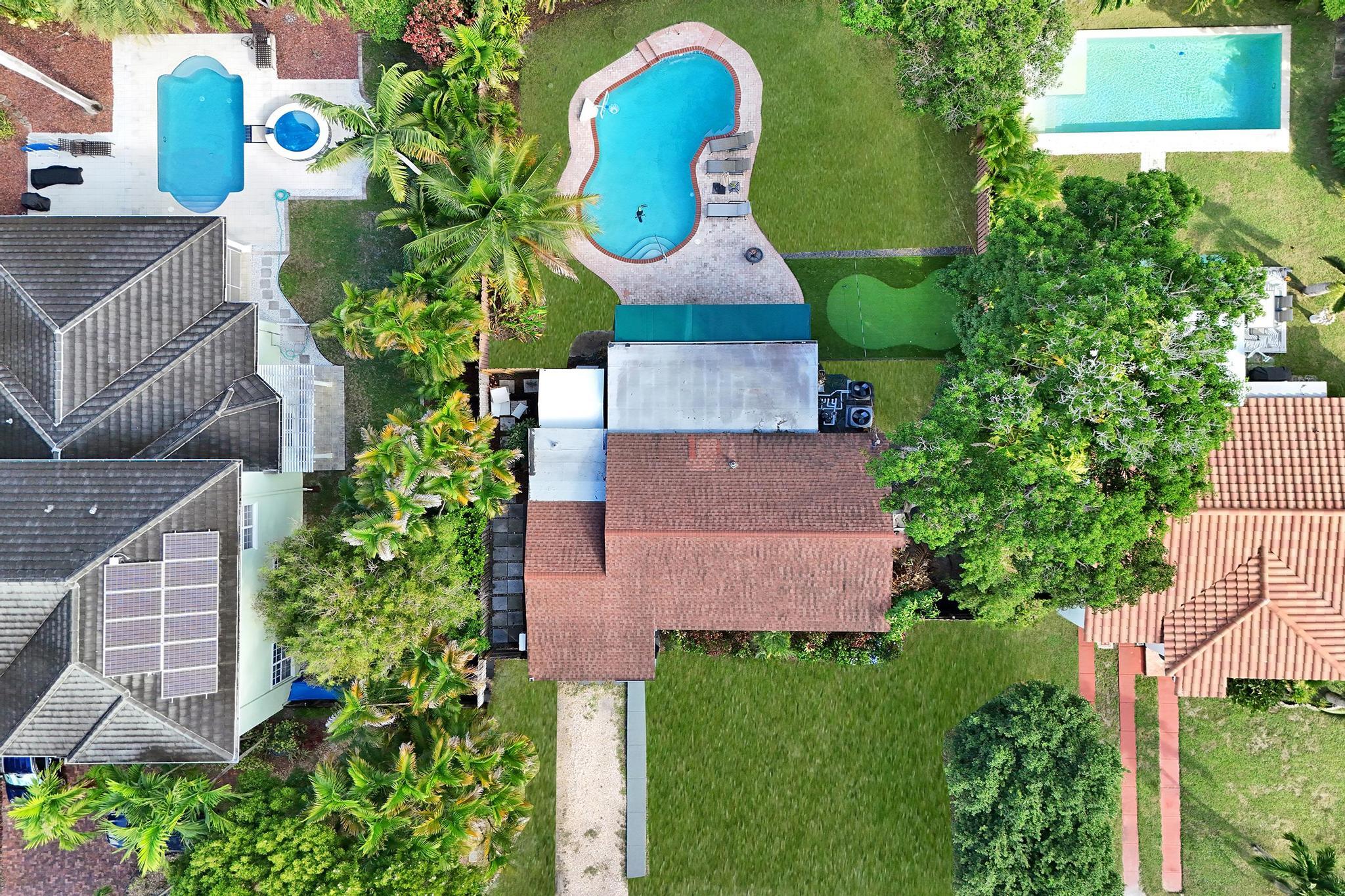 1728 NE 17th Fort Lauderdale, FL 33305