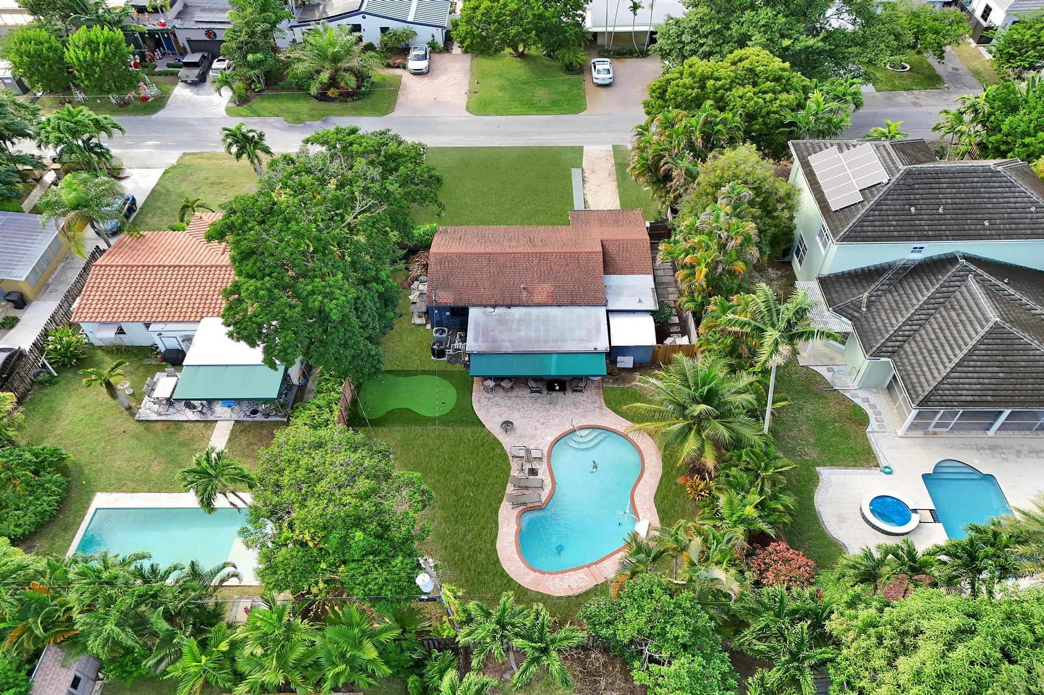 1728 NE 17th Fort Lauderdale, FL 33305