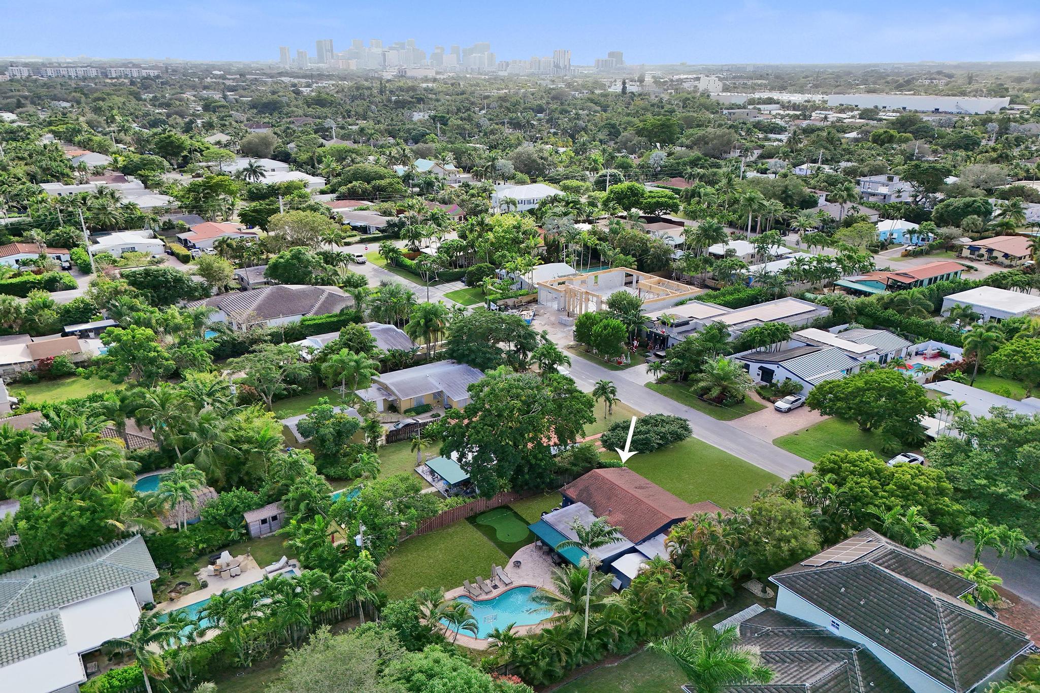 1728 NE 17th Fort Lauderdale, FL 33305