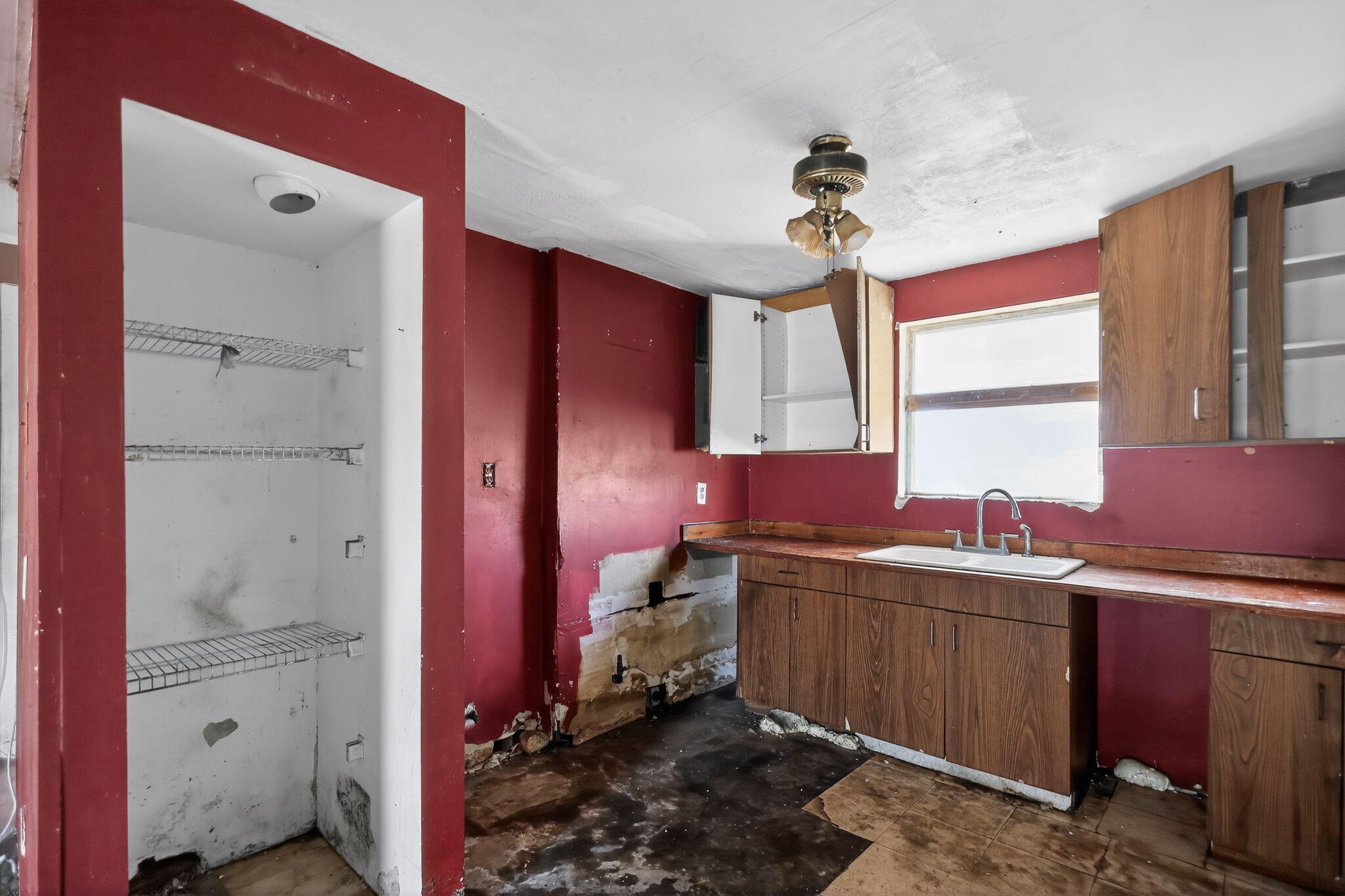 4138 Faith West Palm Beach, FL 33406