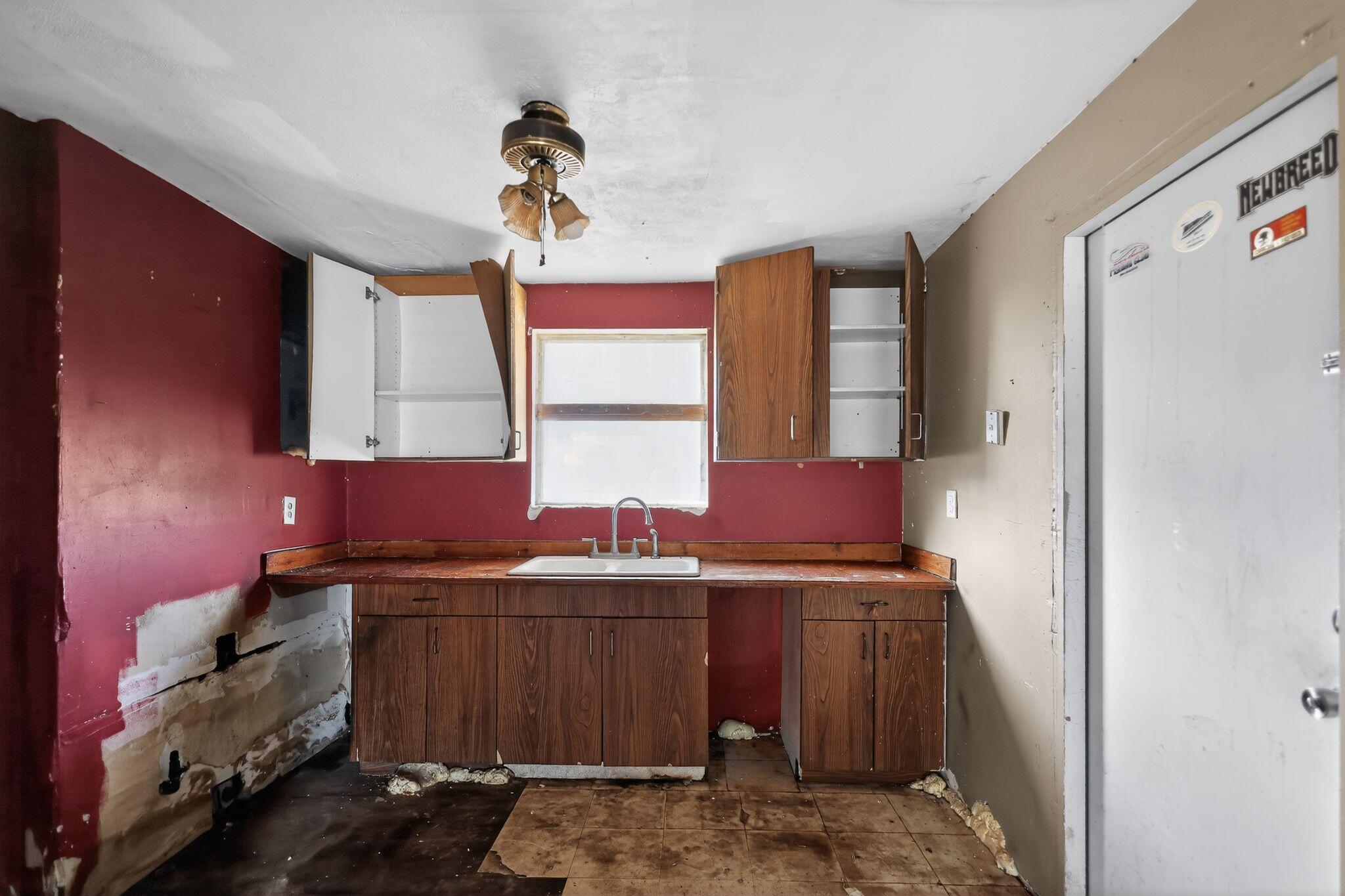 4138 Faith West Palm Beach, FL 33406