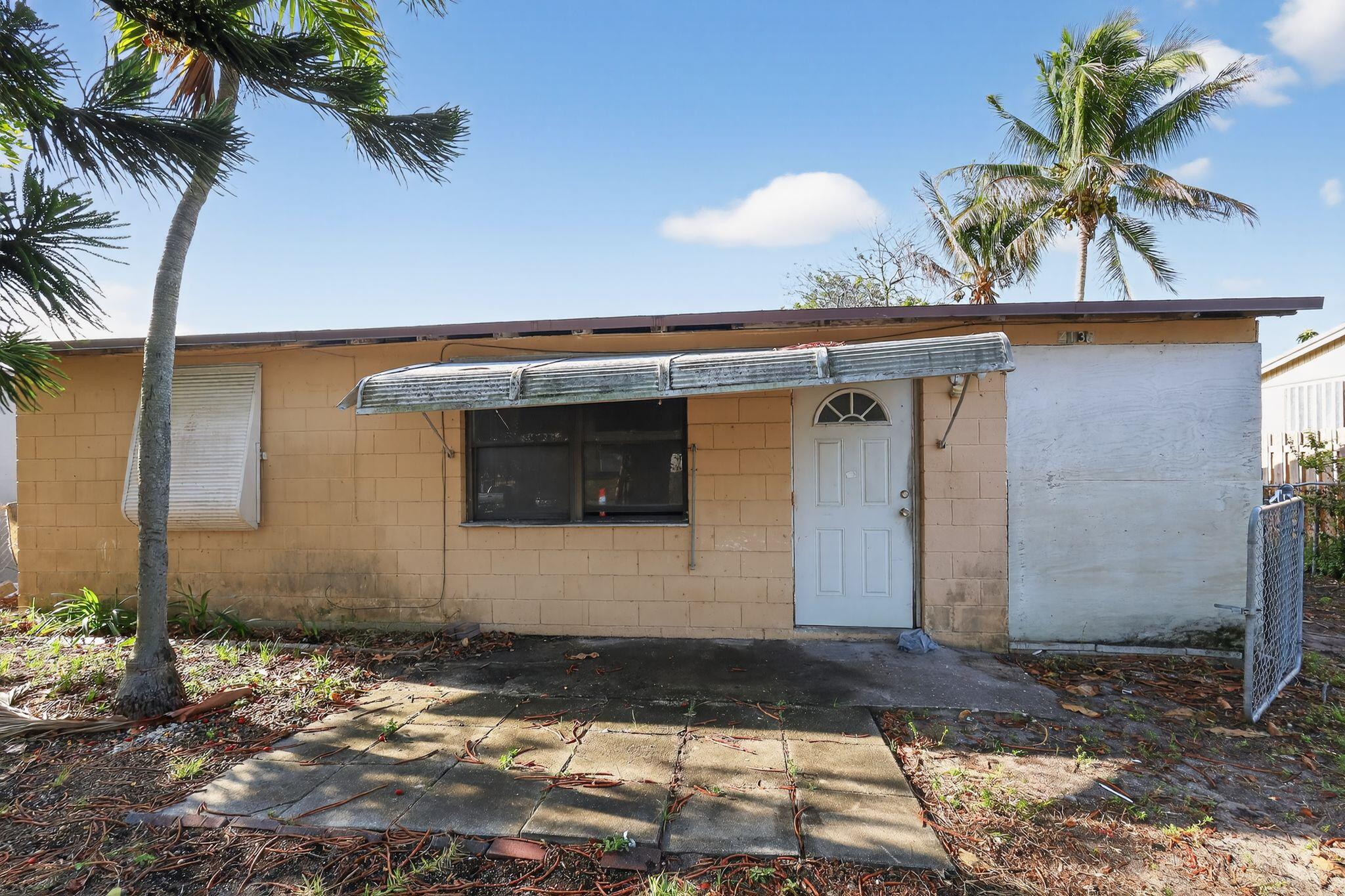 4138 Faith West Palm Beach, FL 33406