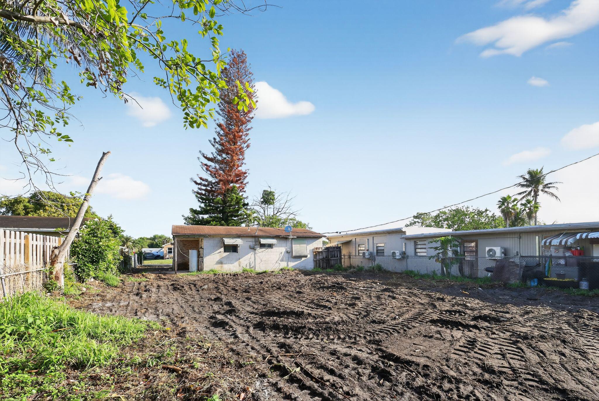 4138 Faith West Palm Beach, FL 33406