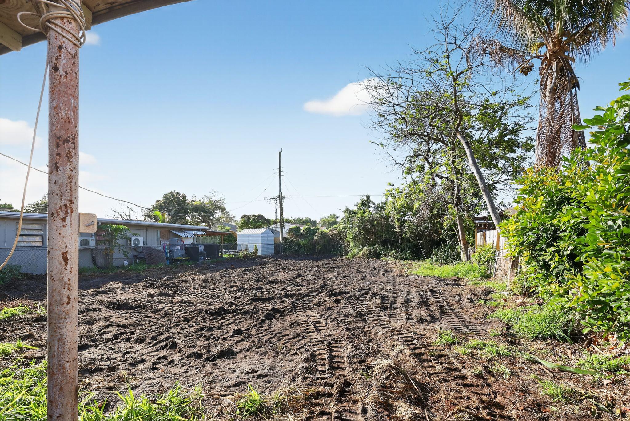 4138 Faith West Palm Beach, FL 33406