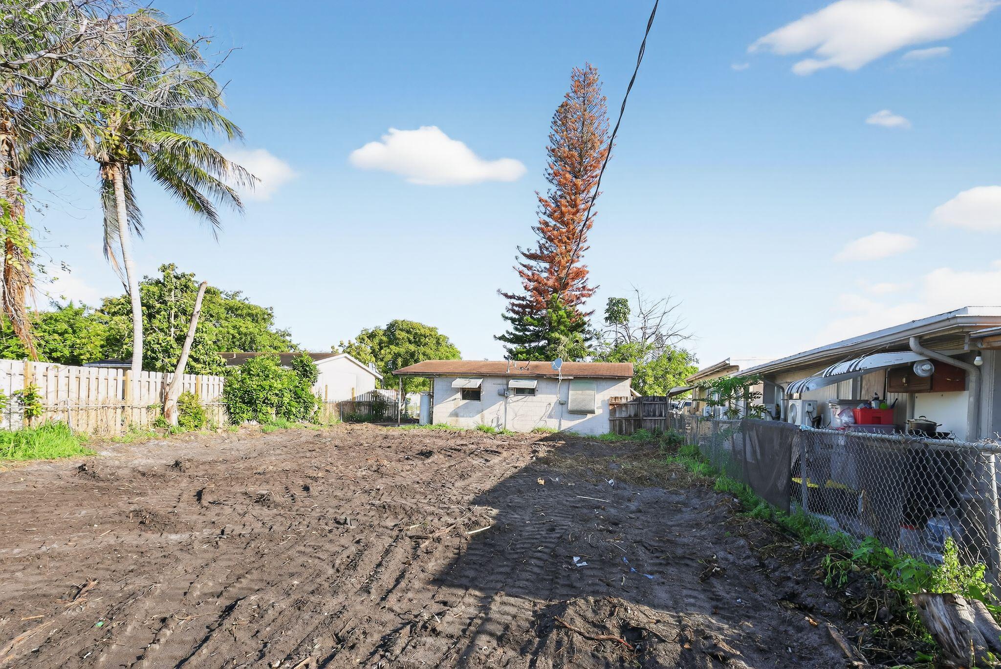 4138 Faith West Palm Beach, FL 33406