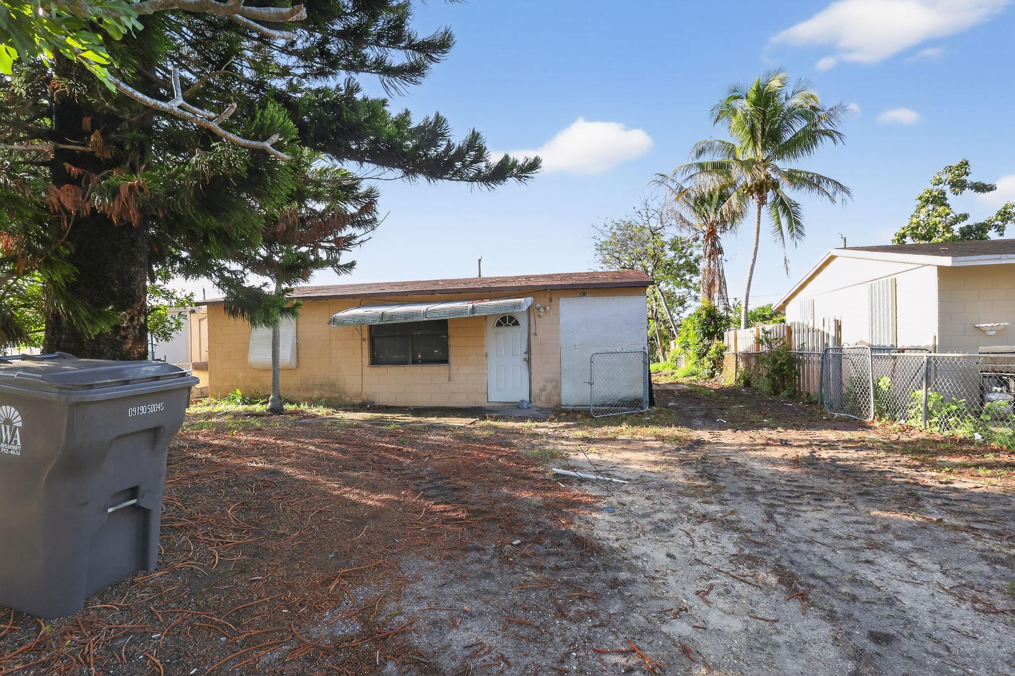 4138 Faith West Palm Beach, FL 33406