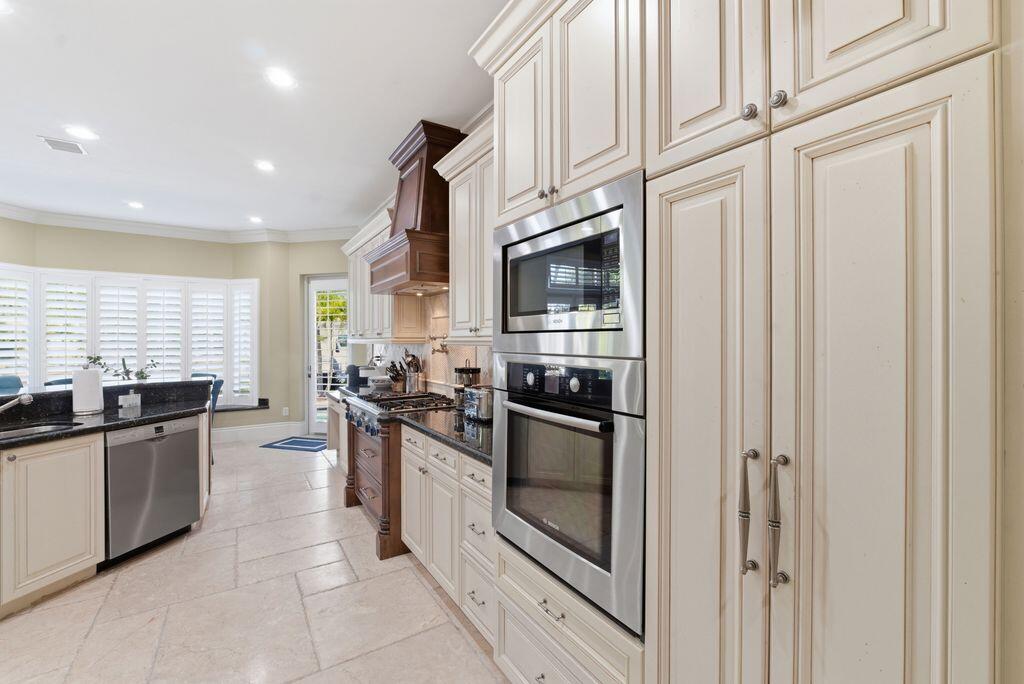 2221 NE 48th Lighthouse Point, FL 33064