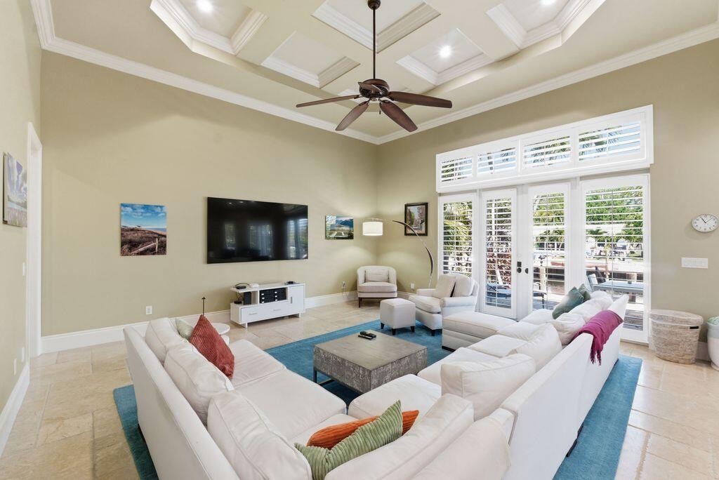 2221 NE 48th Lighthouse Point, FL 33064