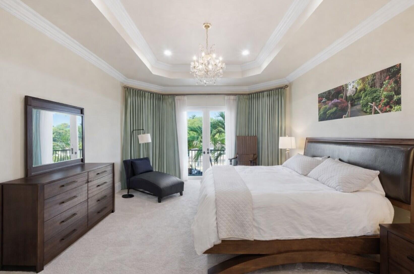 2221 NE 48th Lighthouse Point, FL 33064