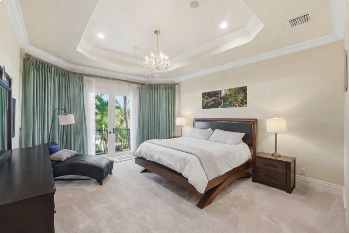 2221 NE 48th Lighthouse Point, FL 33064