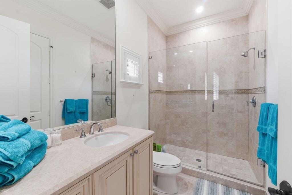 2221 NE 48th Lighthouse Point, FL 33064