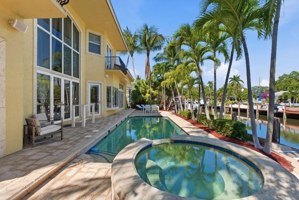 2221 NE 48th Lighthouse Point, FL 33064