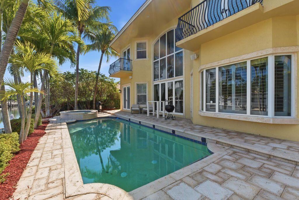 2221 NE 48th Lighthouse Point, FL 33064