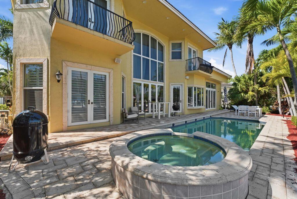 2221 NE 48th Lighthouse Point, FL 33064